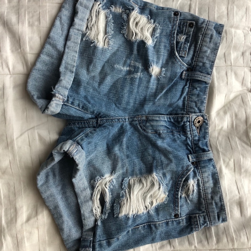 Mudd Distressed Jean Shorts (7)